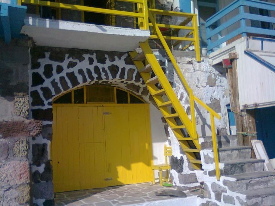 The Yellow Boat House Klima  외부 사진